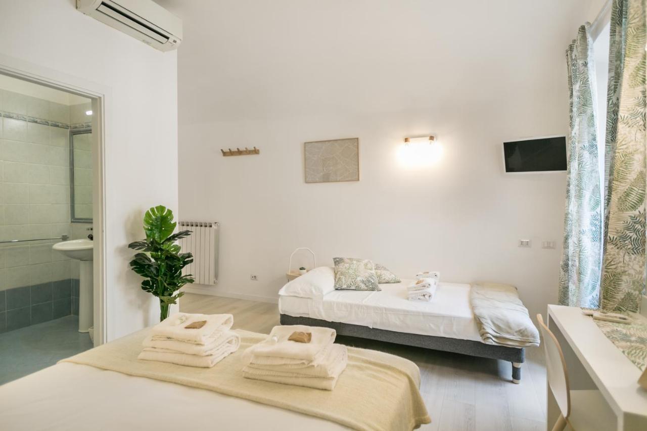 White Candia Guesthouse Rome Exterior photo