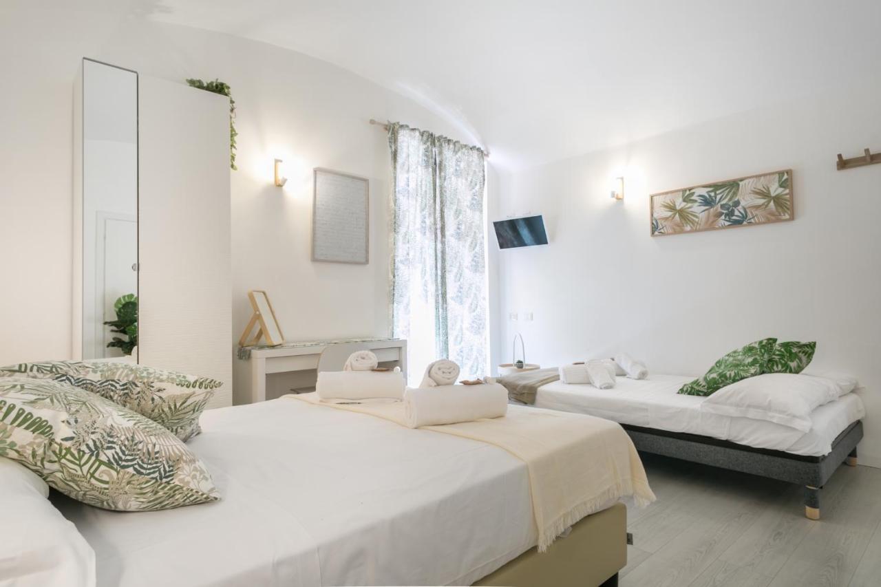 White Candia Guesthouse Rome Exterior photo