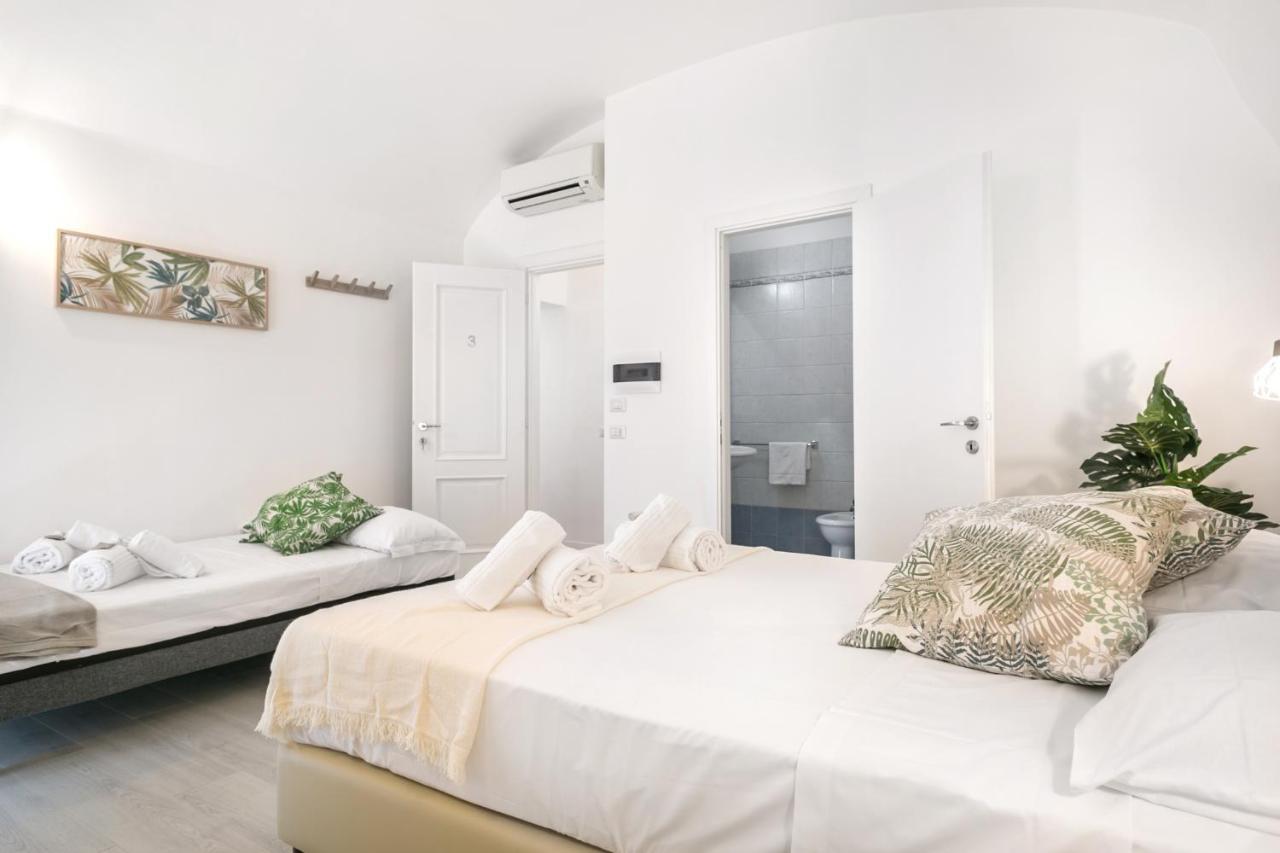 White Candia Guesthouse Rome Exterior photo