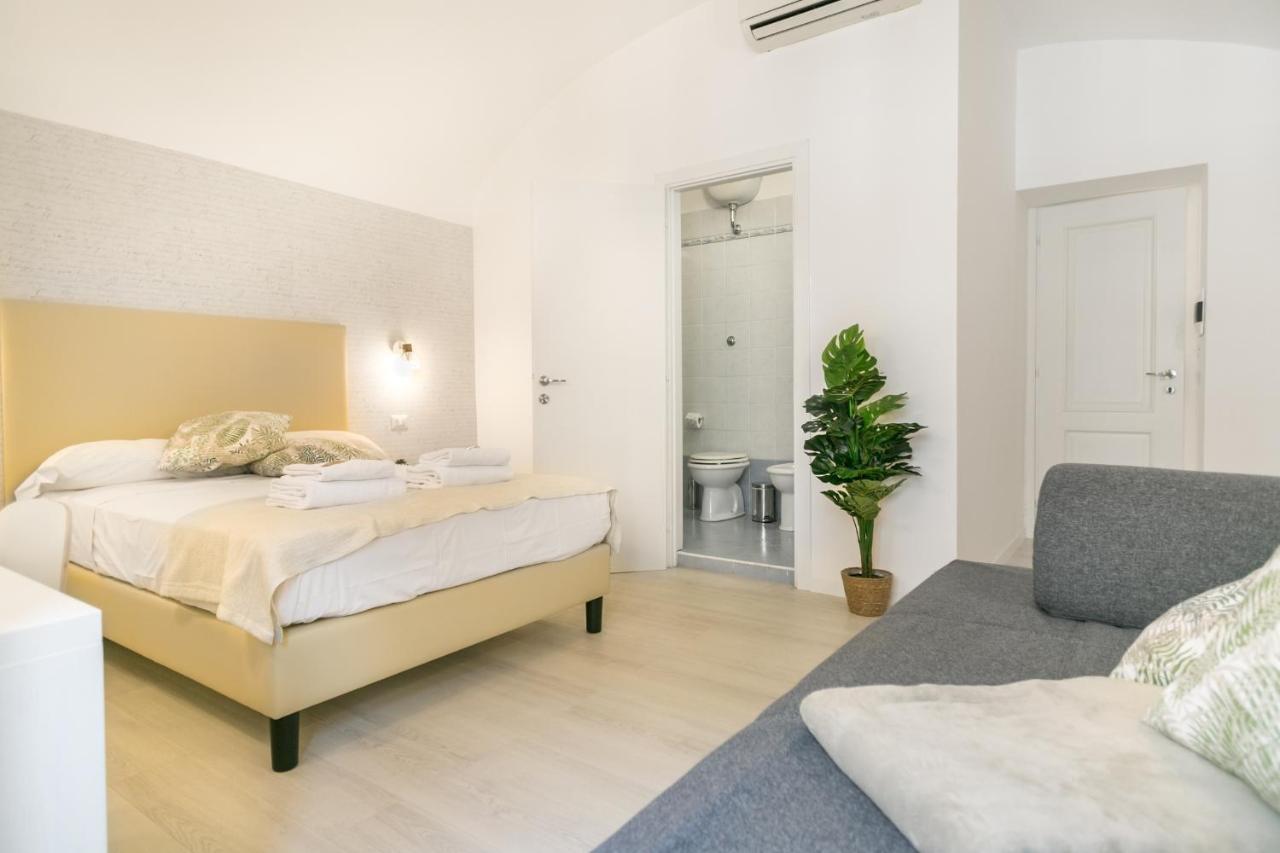 White Candia Guesthouse Rome Exterior photo