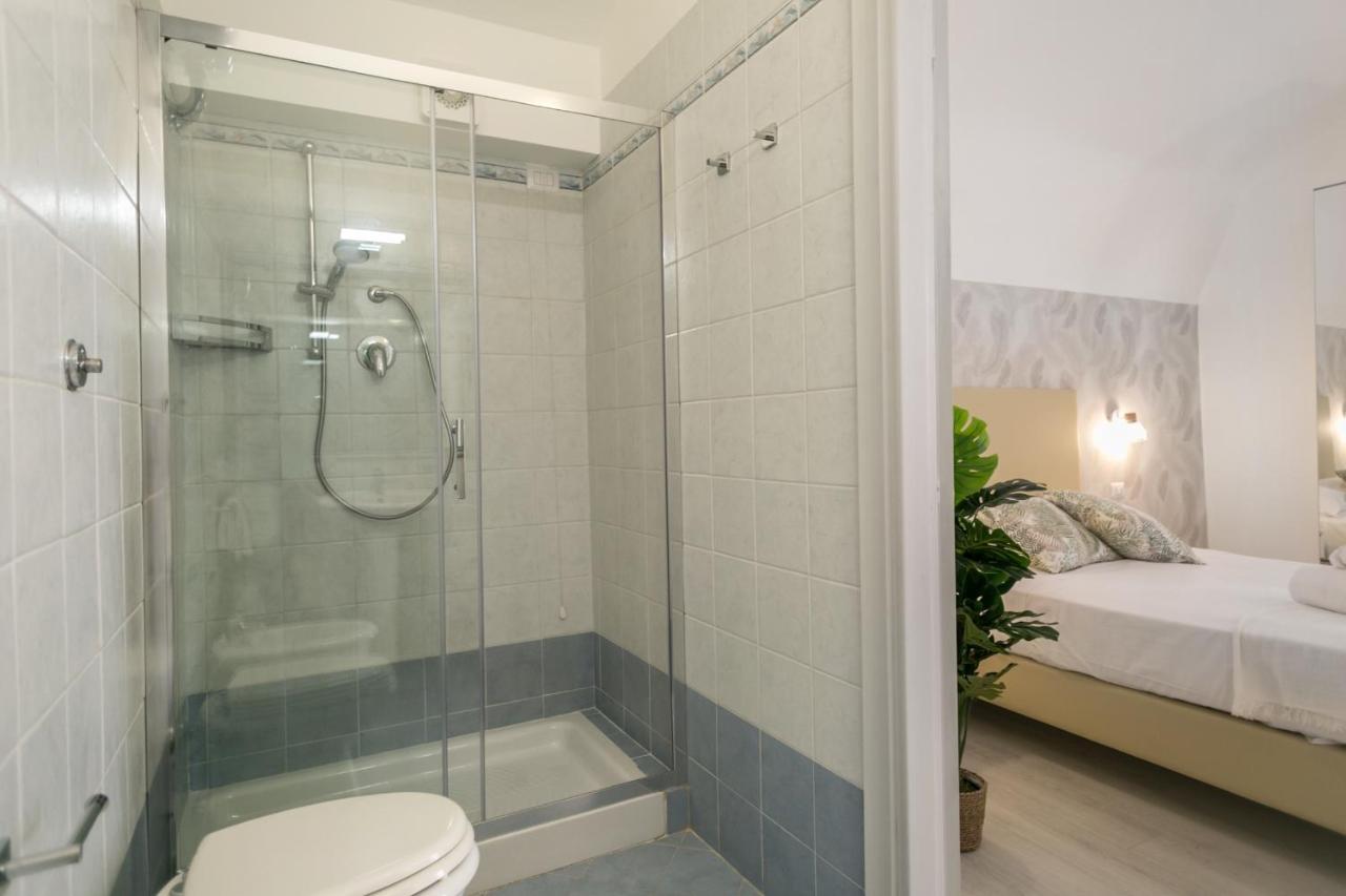 White Candia Guesthouse Rome Exterior photo
