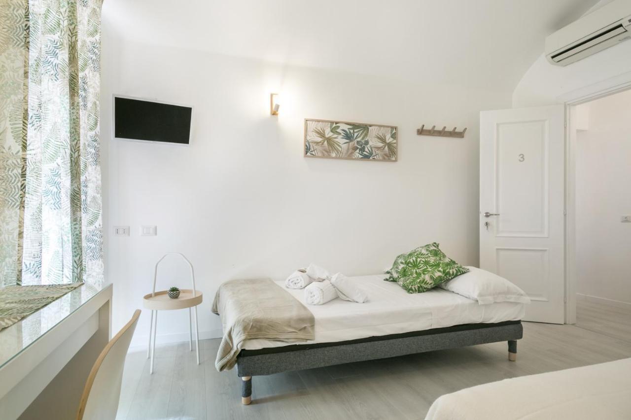 White Candia Guesthouse Rome Exterior photo